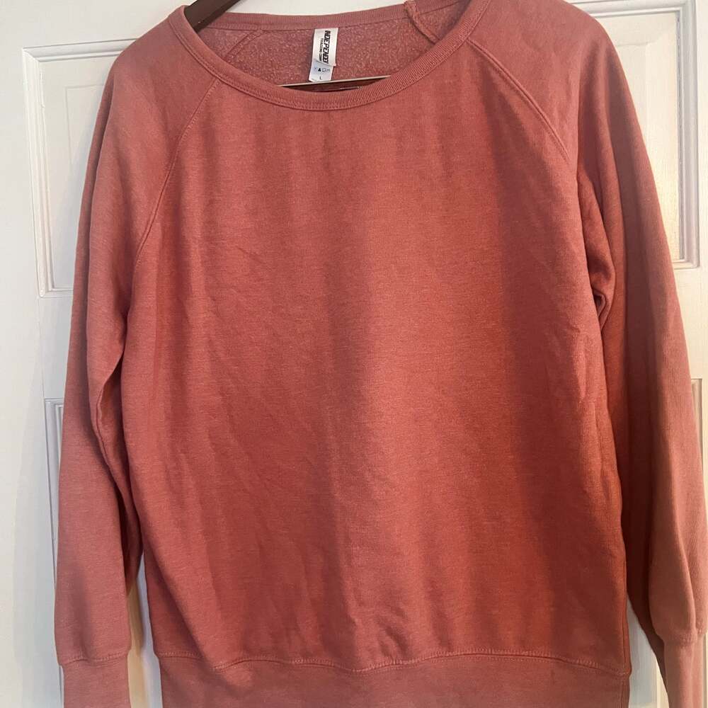 INDEPENDENT® Women's California‎ Wave Wash Crewneck Sweatshirt